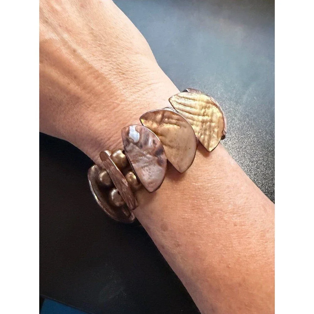 Brown Shell Stretch Bracelet Natural Shell Chips & Bronze Beads Boho